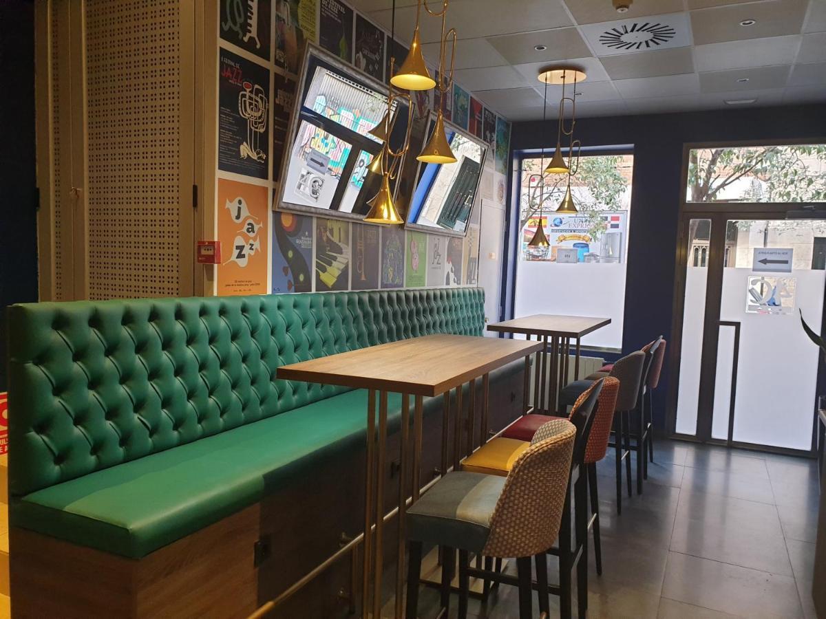 马德里 4C四大街旅馆酒店 外观 照片