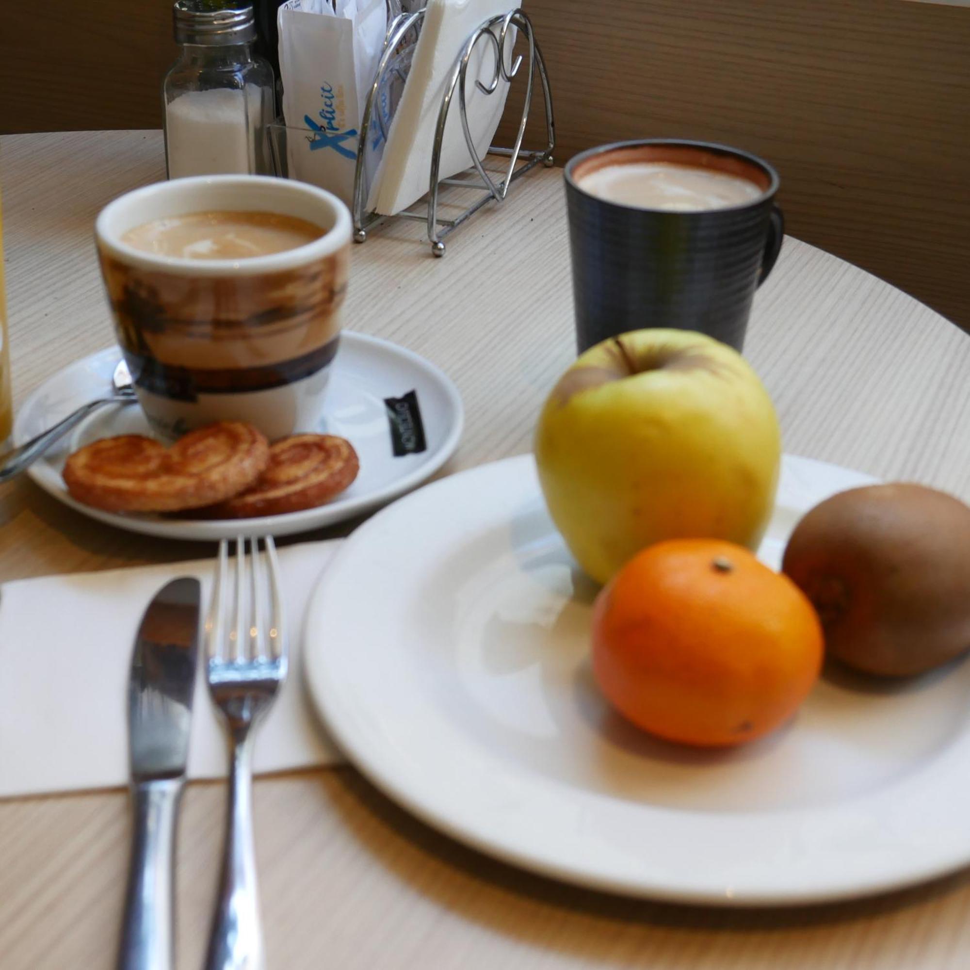 马德里 4C四大街旅馆酒店 外观 照片