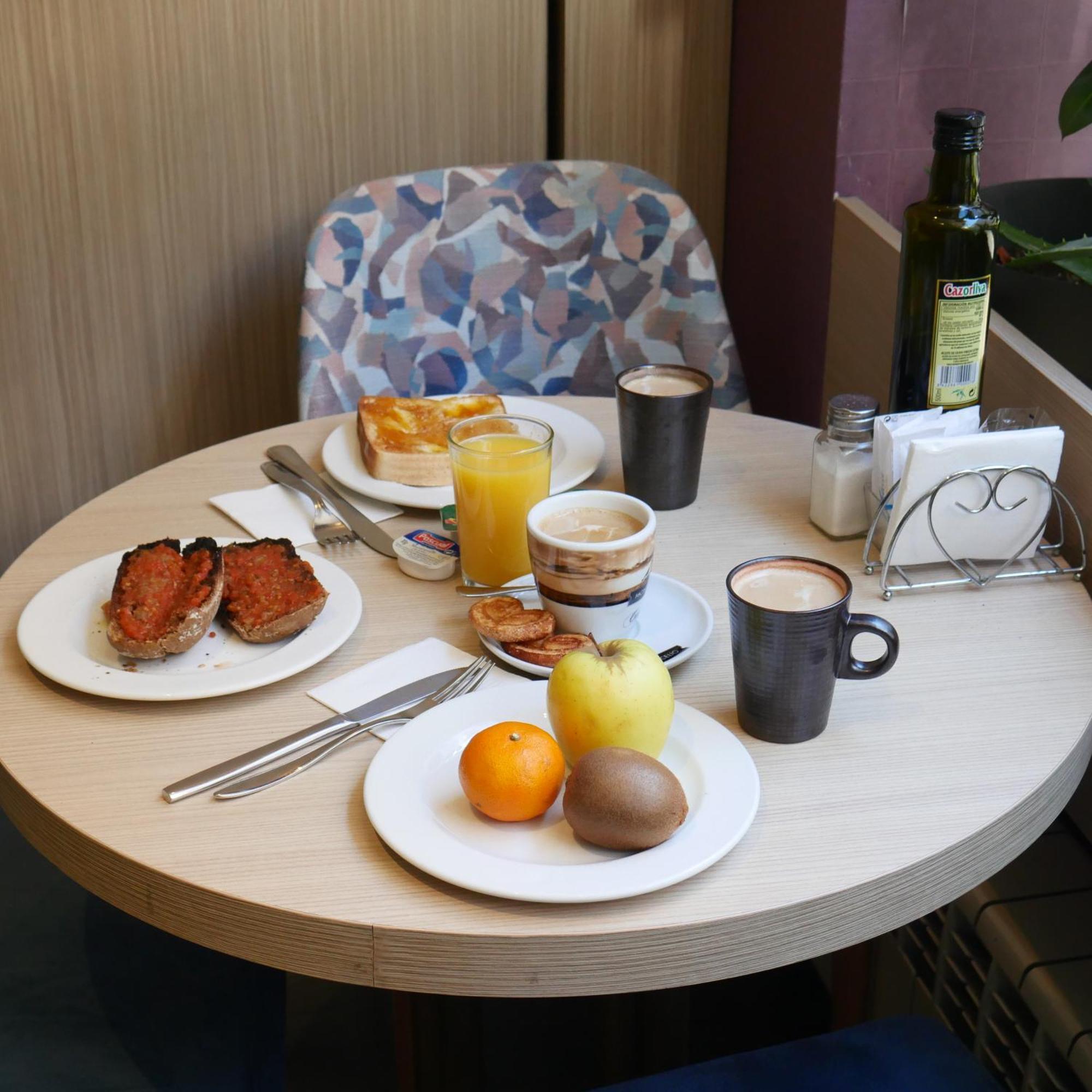 马德里 4C四大街旅馆酒店 外观 照片